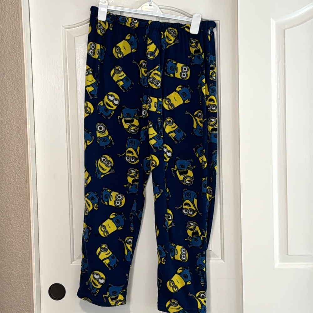 Minion fleece lounge pants. Size XL with a button. Fly. Elastic waistbands